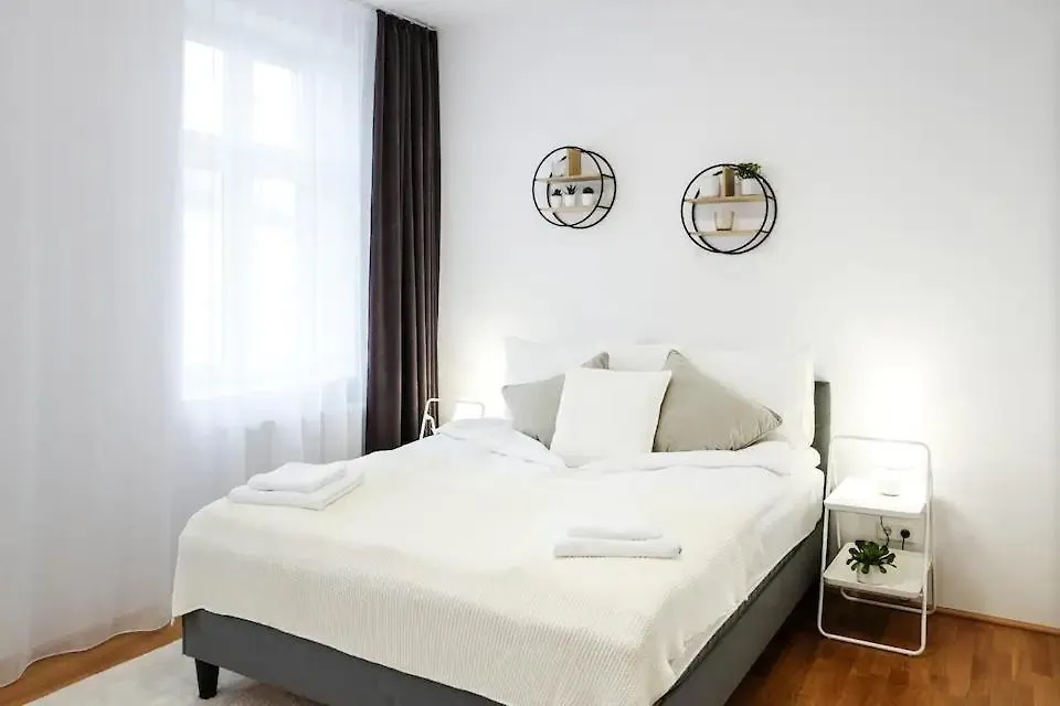 Hoheluft Infinity Selbst-Check-In Apartment Hamburg