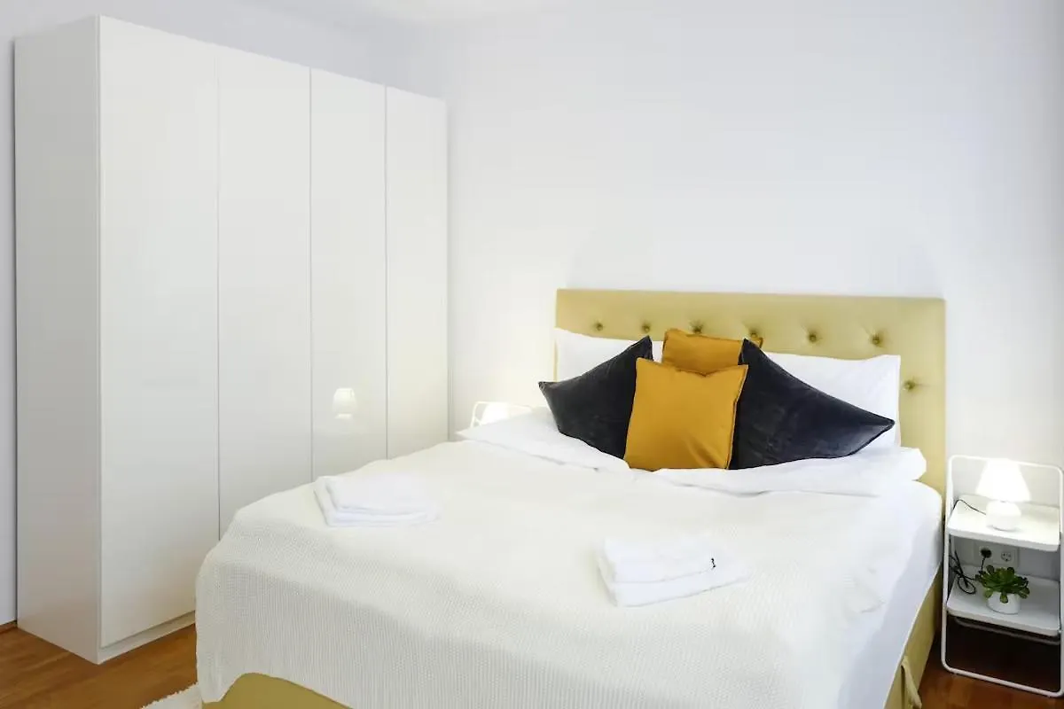 Hoheluft Infinity Selbst-Check-In Apartment Hamburg Germany