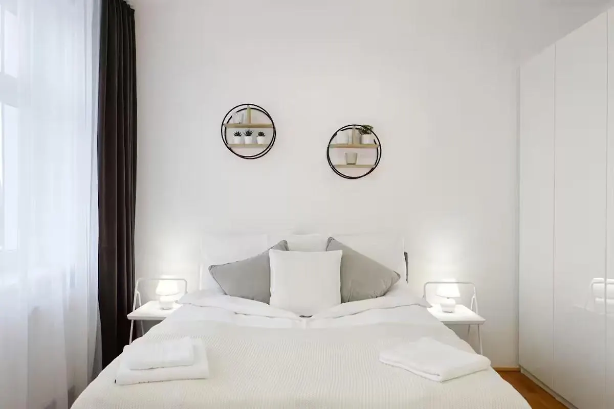 Hoheluft Infinity Selbst-Check-In Apartment Hamburg